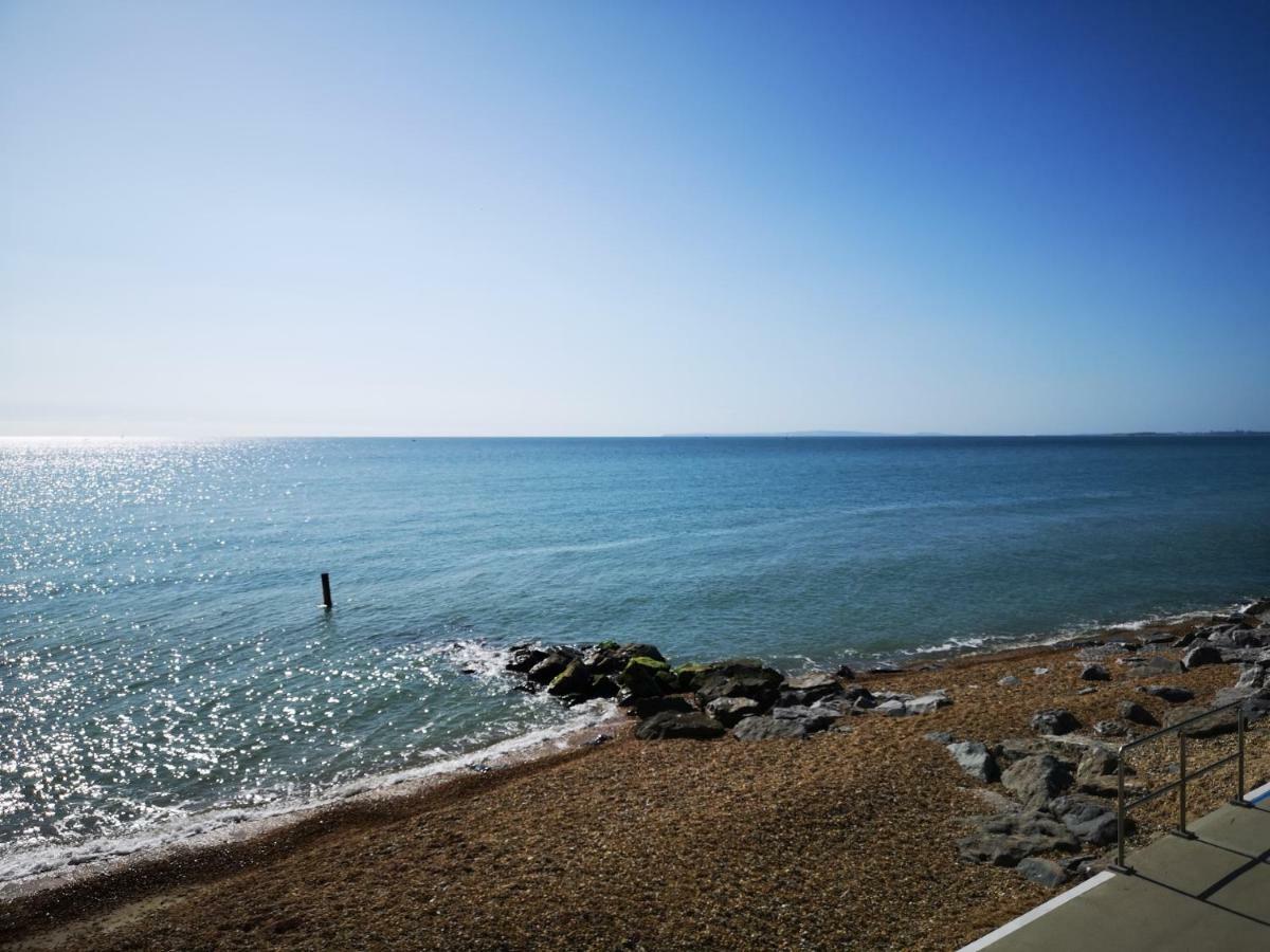 Pebble Bay Retreat Villa Milford on Sea Exterior foto